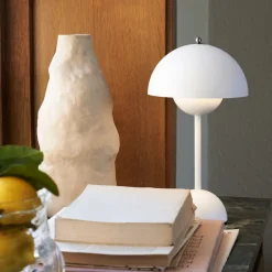 BORDSLAMPA FLOWERPOT VP9